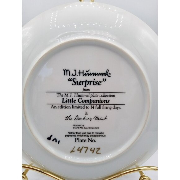 MJ Hummel Surprise Collector Plate Little Companions Danbury Mint Limited L4742 - Picture 7 of 12